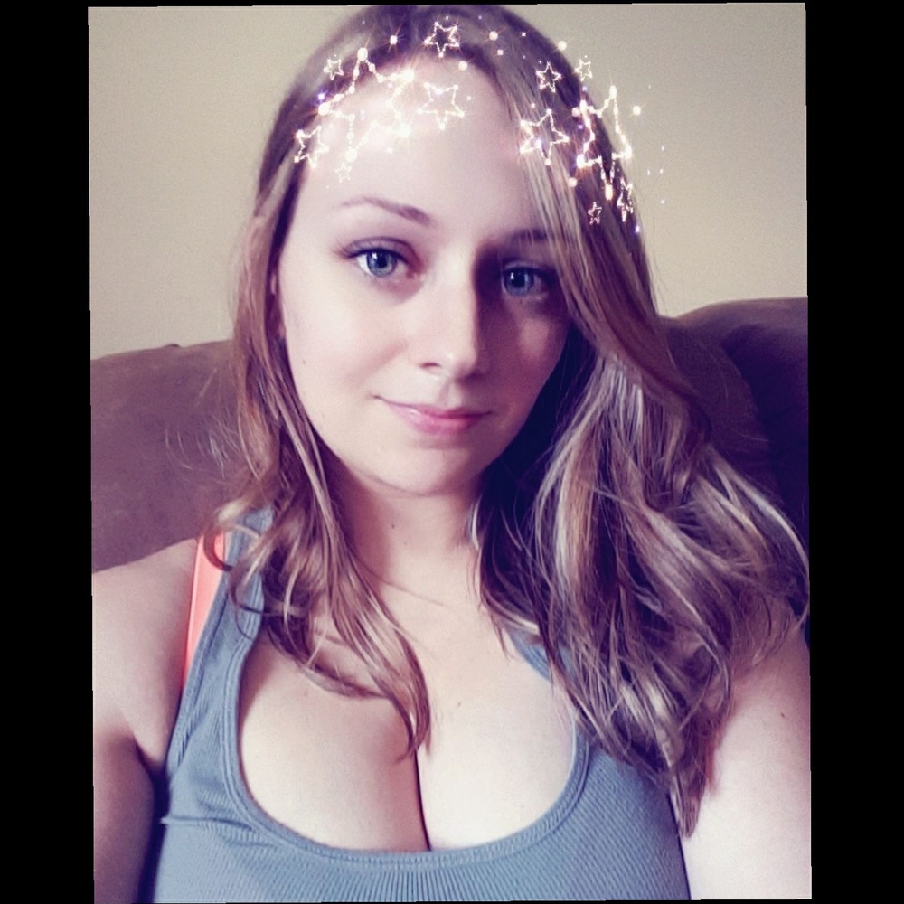 Meet your Posher, Alicia